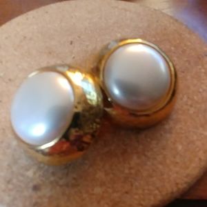 Ellen Kiam Gold Pearl Clip on Earrings